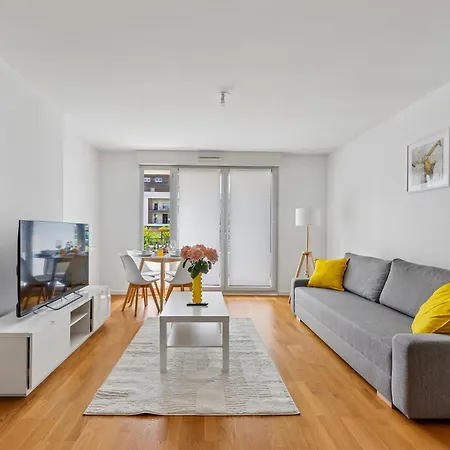 Modern With Free Garage *